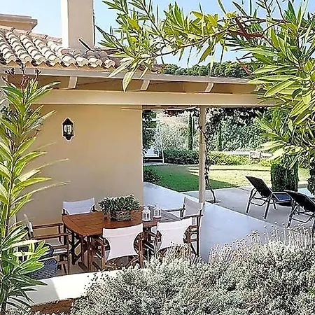 Sleeps 6 Pool Air Con T647925 빌라 *