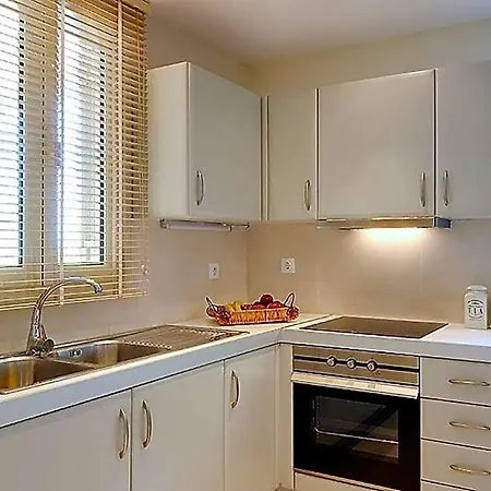 Sleeps 6 Pool Air Con T647925 빌라 *