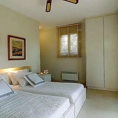Sleeps 6 Pool Air Con T647925 포르토헬리